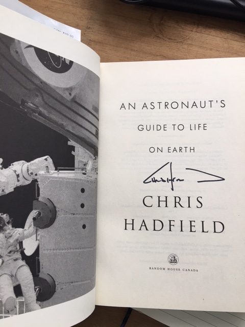 Imágen 2 del libro: An astronaut's guide to life on earth - Usado